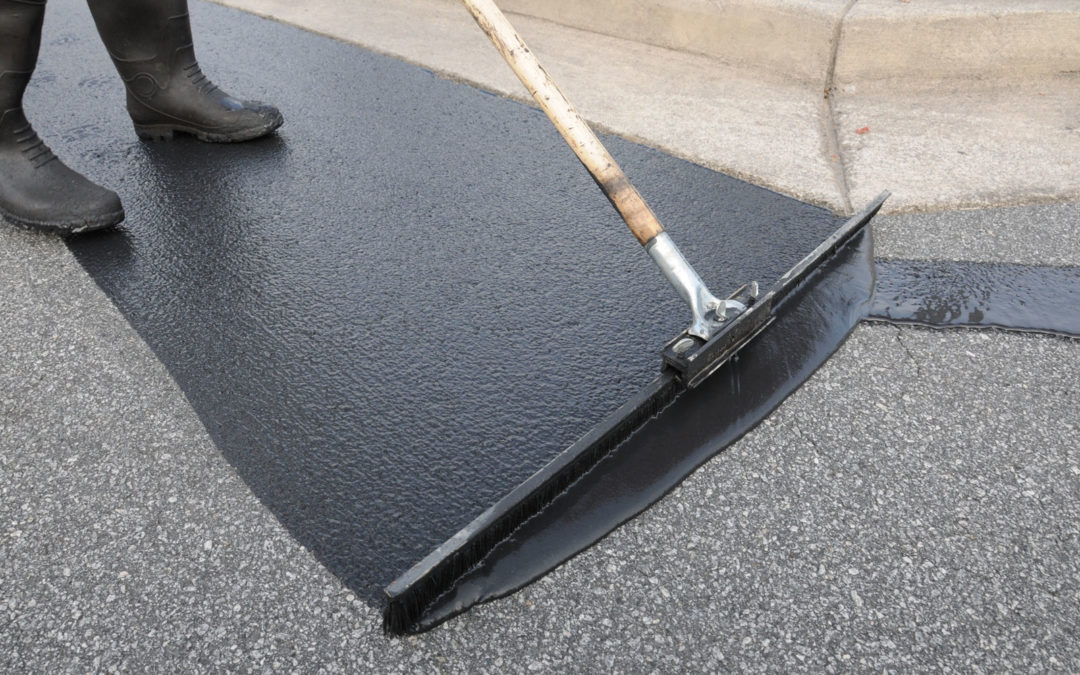 How Sealcoating Helps Preserve Driveways and Parking Lots